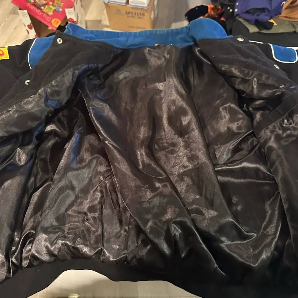 Oreo Racing Jacket NASCAR - Picture 2 of 4